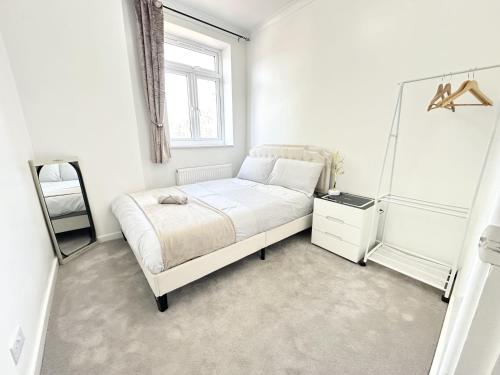 Room in Portsmouth close to Fratton Station in Portsmouth, United Kingdom