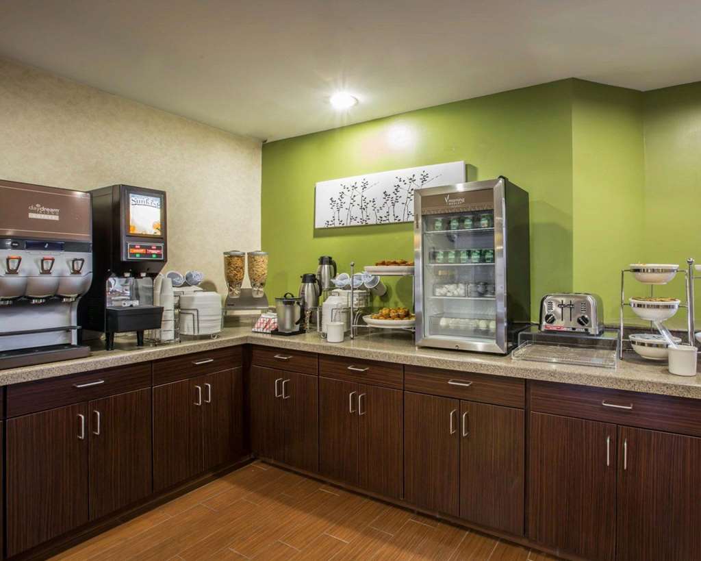 Sleep Inn Asheville Biltmore West - photo 25