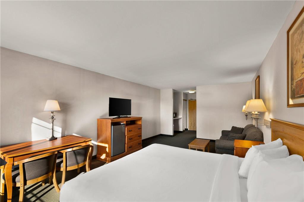 Rodeway Inn & Suites Tomahawk - photo 9