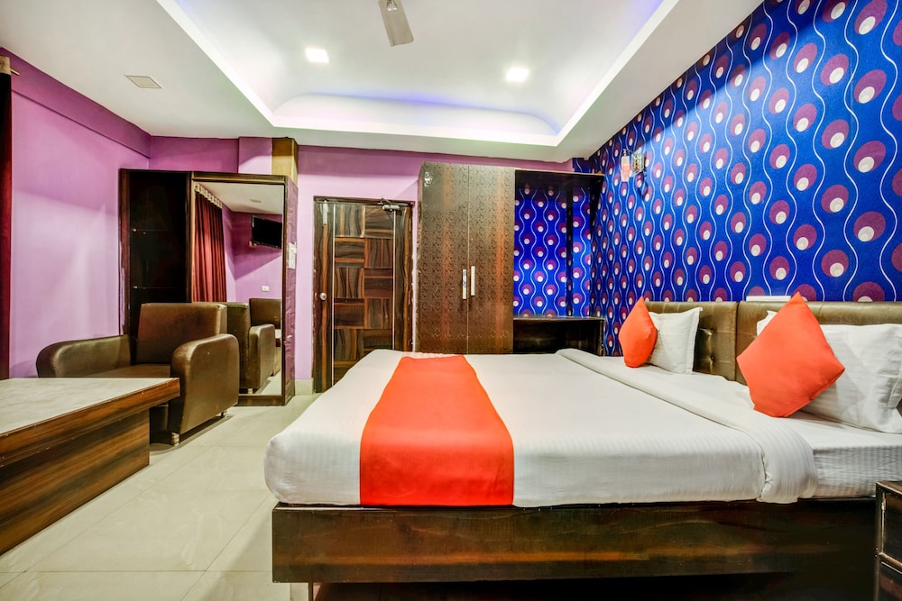 OYO 5968 The Silver International in Dhanbad, India