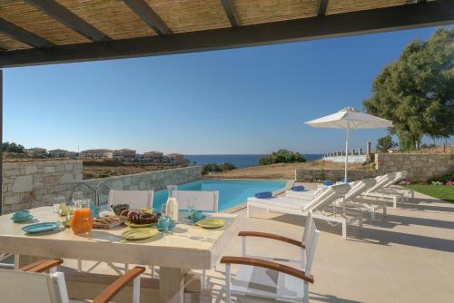 Lygaries Villas — 4-Star Luxury Hotel in Irakleion, Greece