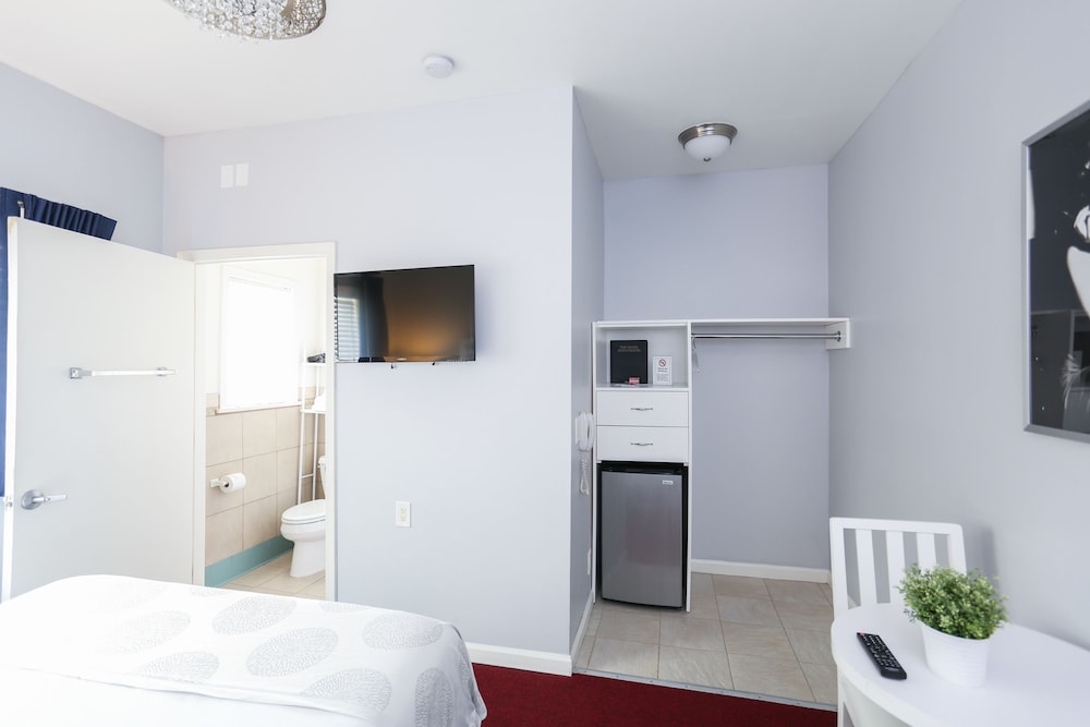 The Hotel Hollywood - photo 14