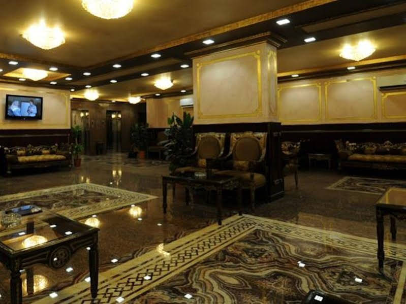 Manar White Palace Hotel in Mecca, Saudi Arabia