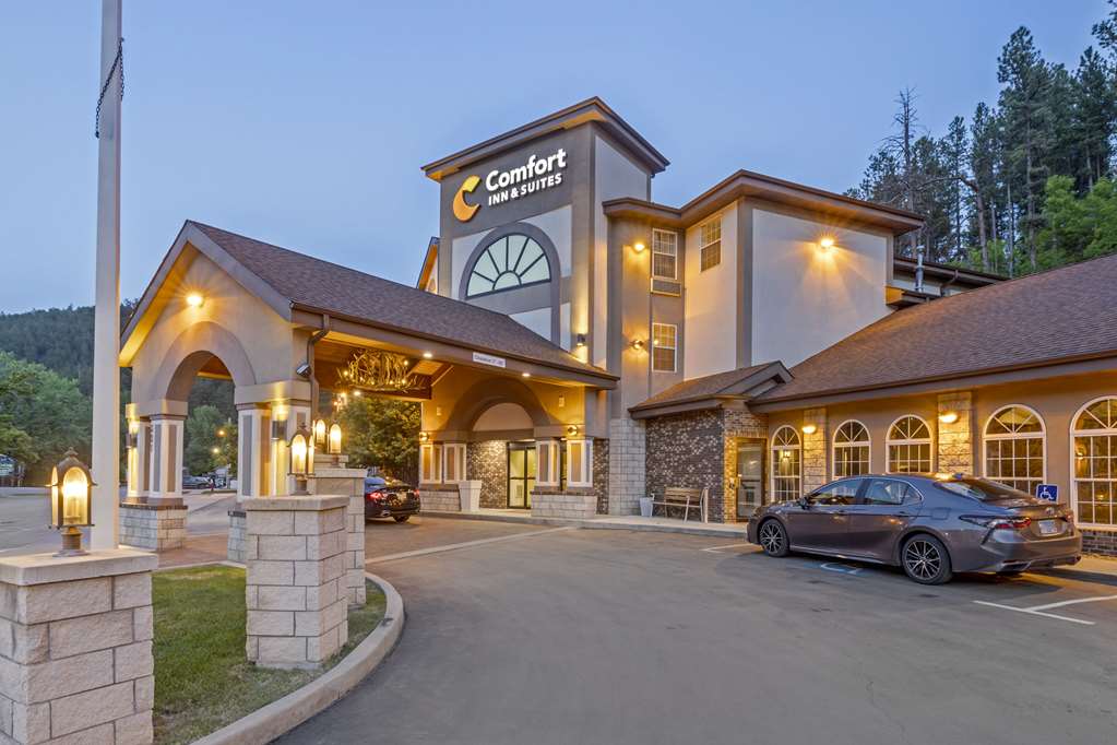 Comfort Inn & Suites Mt. Rushmore - photo 52