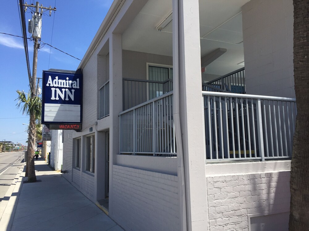 Admiral Motor Inn - photo 37