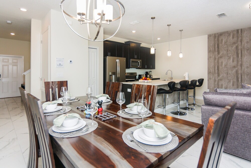 5 Bedrooms 4 Bathrooms Storey Lake 2373 Rt - photo 12