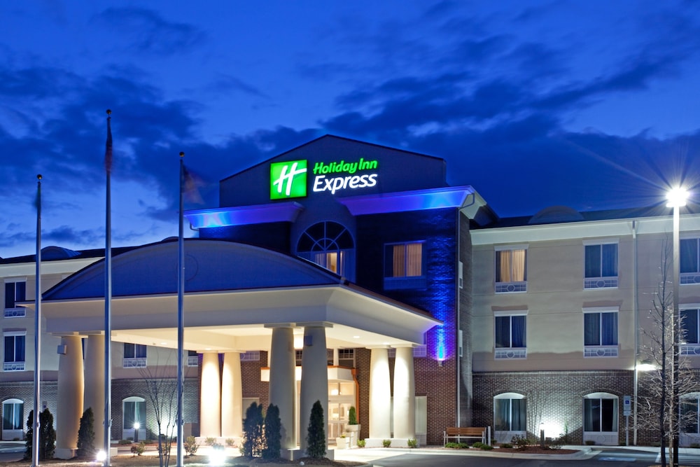 Holiday Inn Express Pembroke by IHG - photo 74