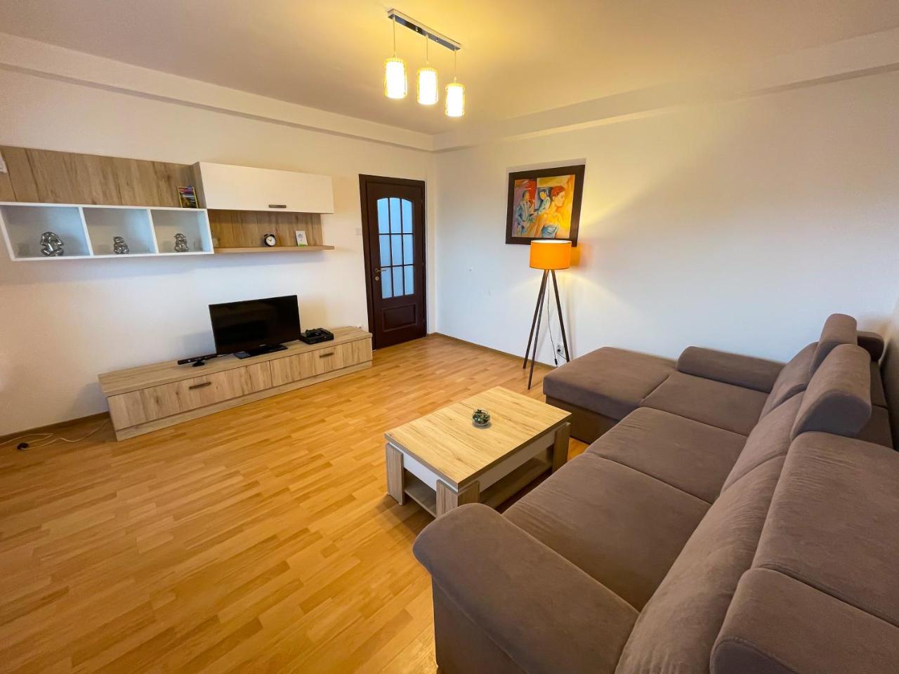 National Arena Mega Mall Elana apartment — 4-Star Luxury Hotel in Bucharest, Romania