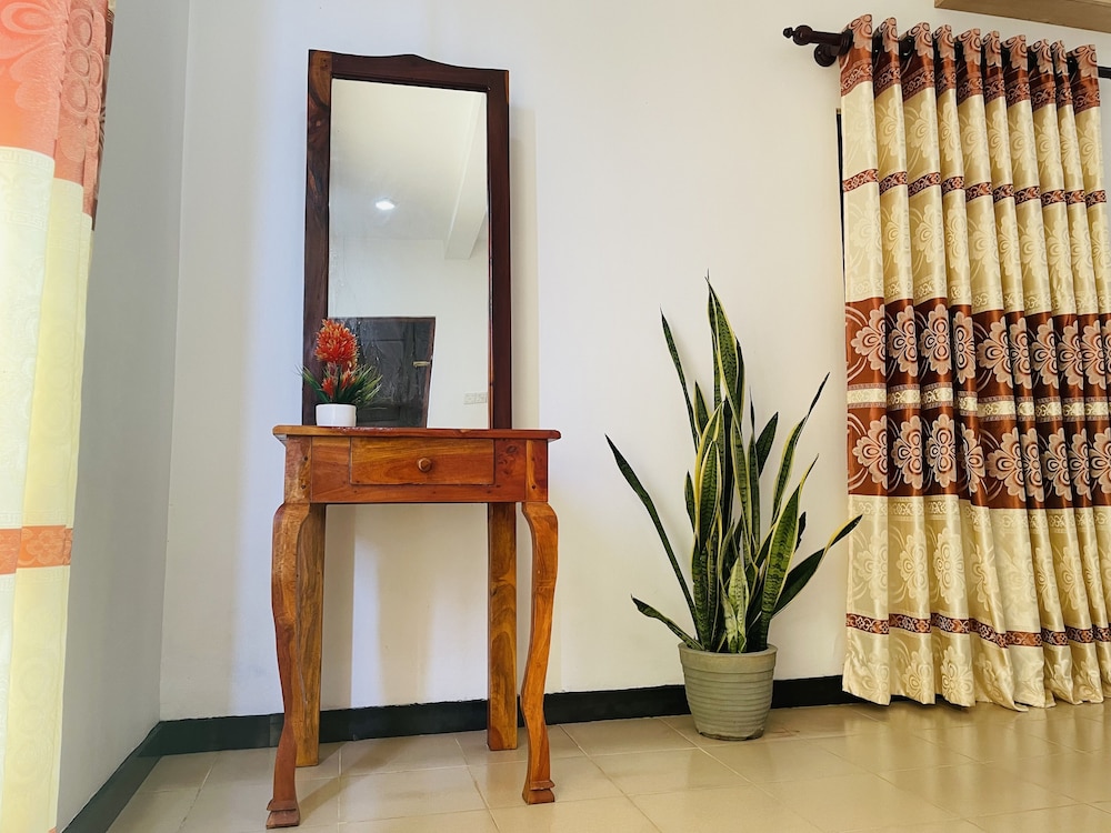 Cinnamon City - last minute hotel in Hikkaduwa