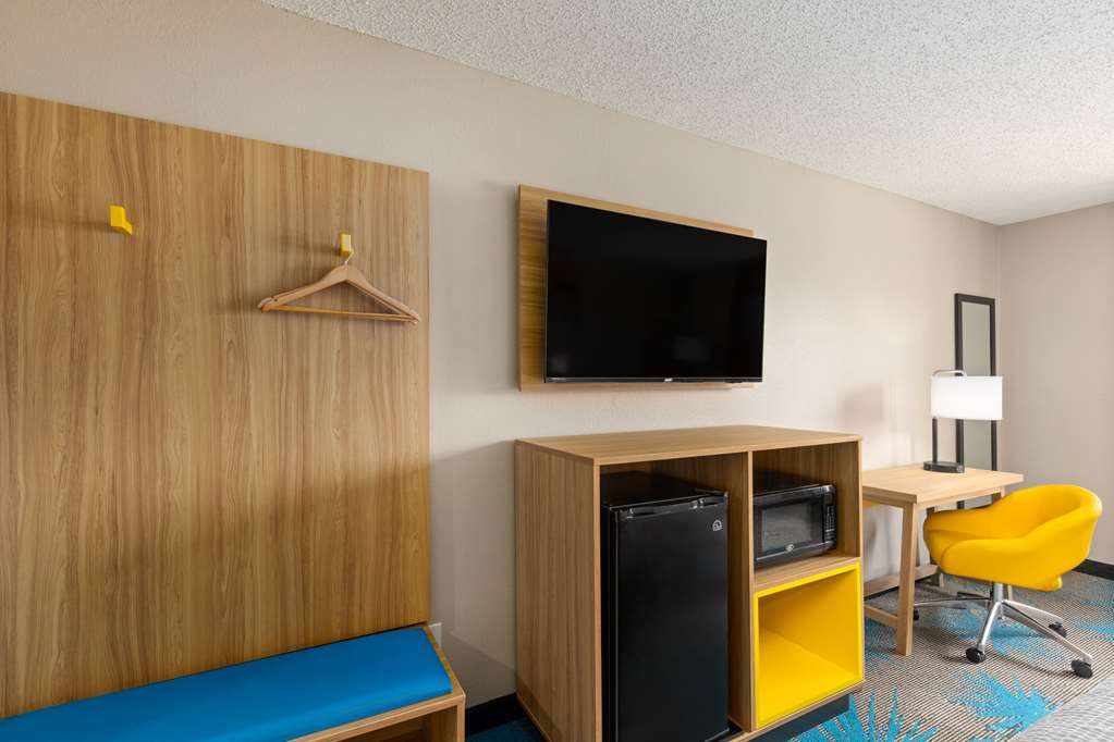 Days Inn by Wyndham Glasgow - photo 24