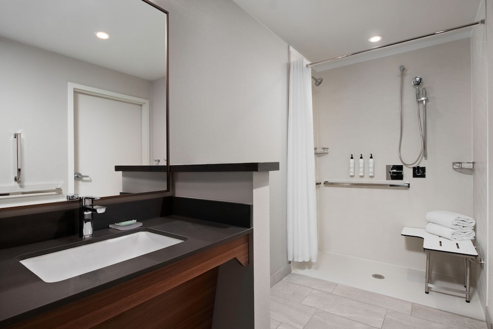 Fairfield by Marriott Inn & Suites Chino - photo 14