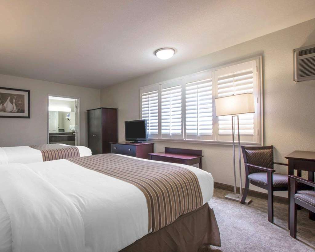 Rodeway Inn Los Angeles Convention Center - photo 9