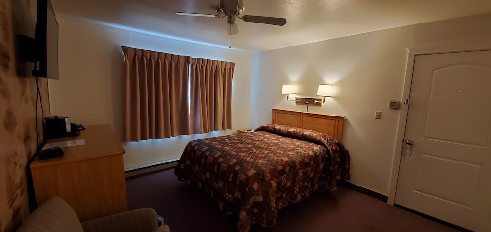 Bridge Street Inn - photo 17