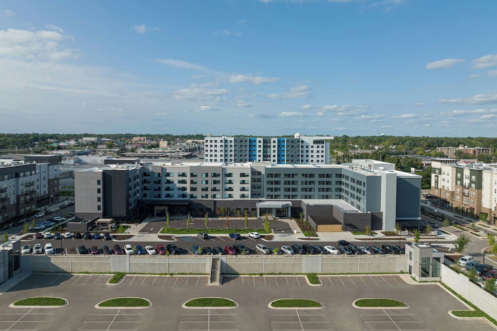 AC Hotel Lansing University Area - photo 51