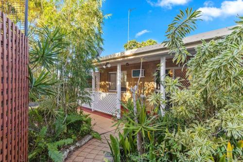 Relaxed Urangan Living at the Poolside Bungalow — 4-Star Luxury Hotel in Hervey Bay, Australia