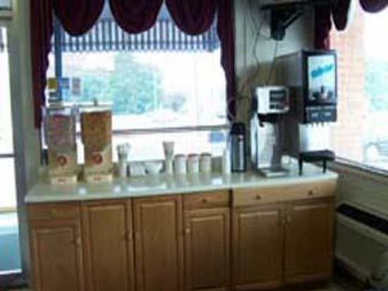 Knights Inn Springfield - photo 5