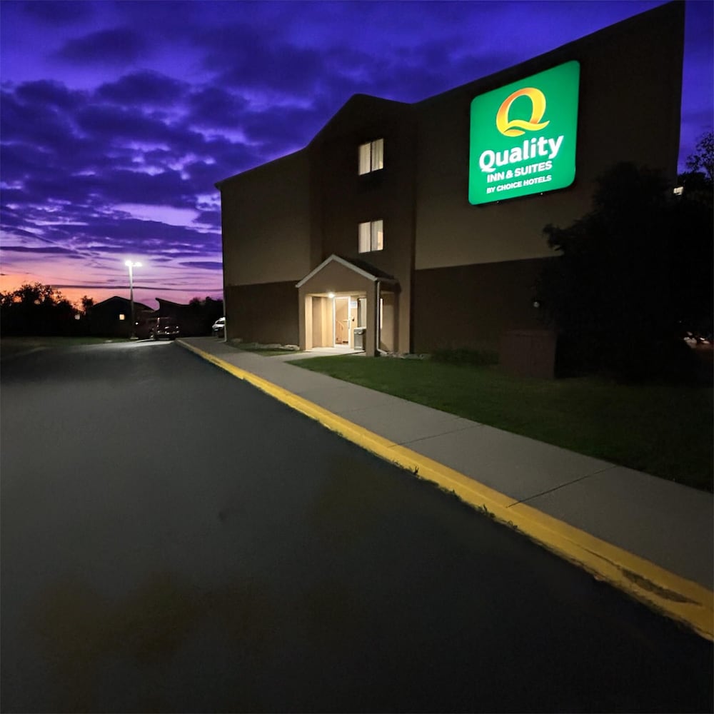 Quality Inn & Suites Bozeman - photo 32