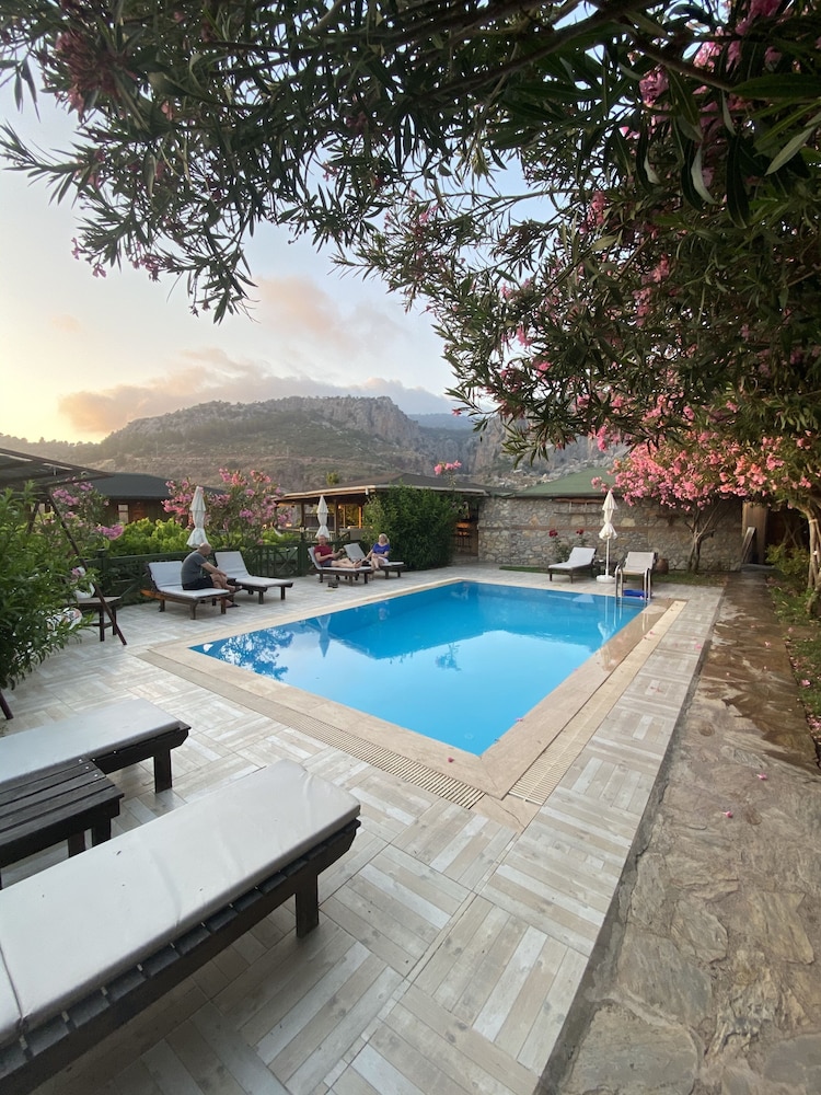 Montenegro Motel — Fethiye