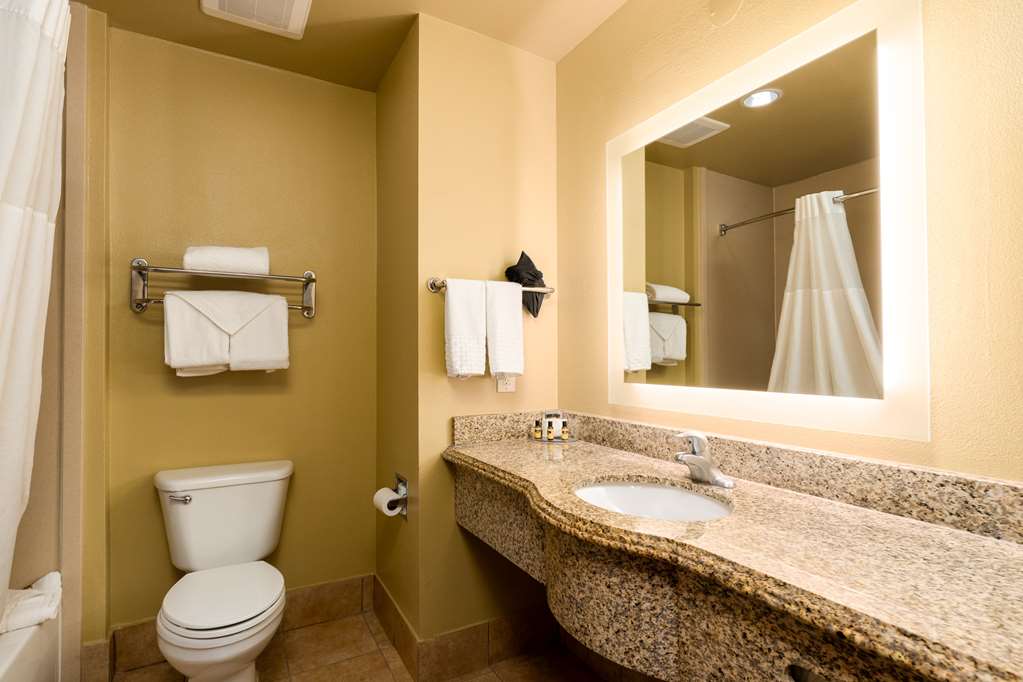 Best Western Plus Portland - photo 36
