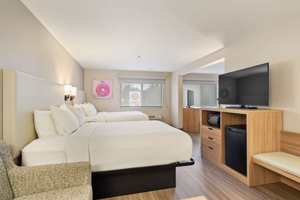 Best Western Lake Oswego Portland Hotel & Suites - photo 37