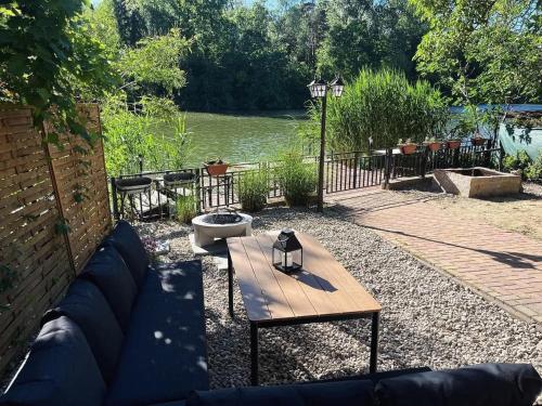 Csuka48 Apartman — 4-Star Luxury Hotel in Szarvas, Hungary