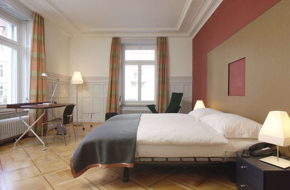 Alma Hotel Boutique hideaway by the lake with rooftop and ladies only wellness in Zurich, Switzerland