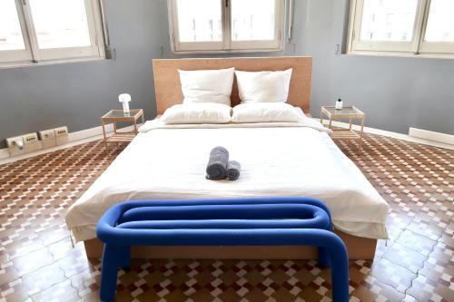Spacious Esthers Room E Near SMN - last minute hotel in Florence