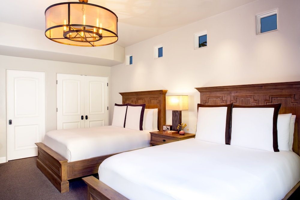 North Block Hotel - photo 10