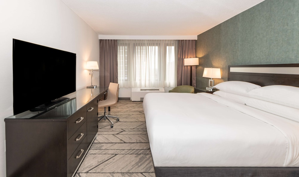 DoubleTree by Hilton Newark Penn Station - photo 22