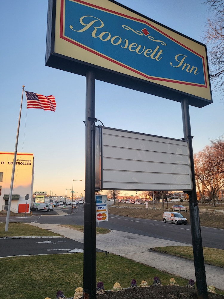 Roosevelt Inn - photo 18
