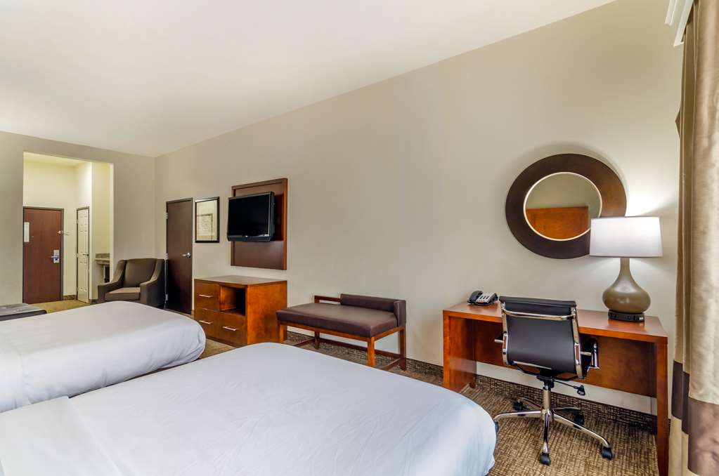 Comfort Inn & Suites near Bethel College - photo 48