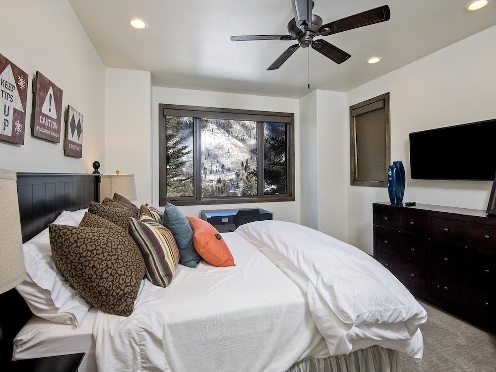 Glacier Court 1854 A - photo 14