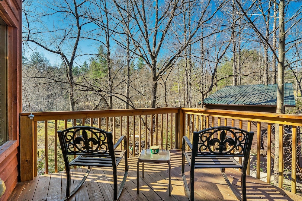 Rivers Edge Treehouses - photo 39