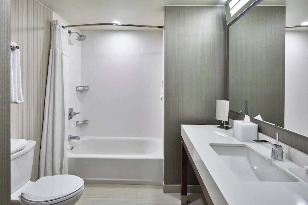 Courtyard by Marriott Albany Airport - photo 13