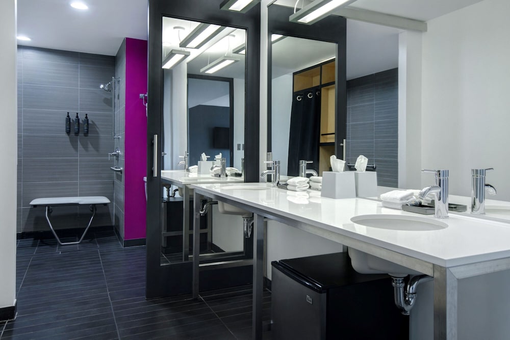 Aloft Oklahoma City Downtown Bricktown - photo 36