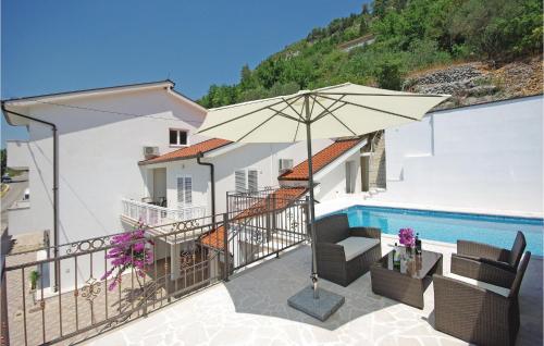 Four Bedroom Holiday Home In Veliki Prolog — 4-Star Luxury Hotel in Vrgorac, Croatia