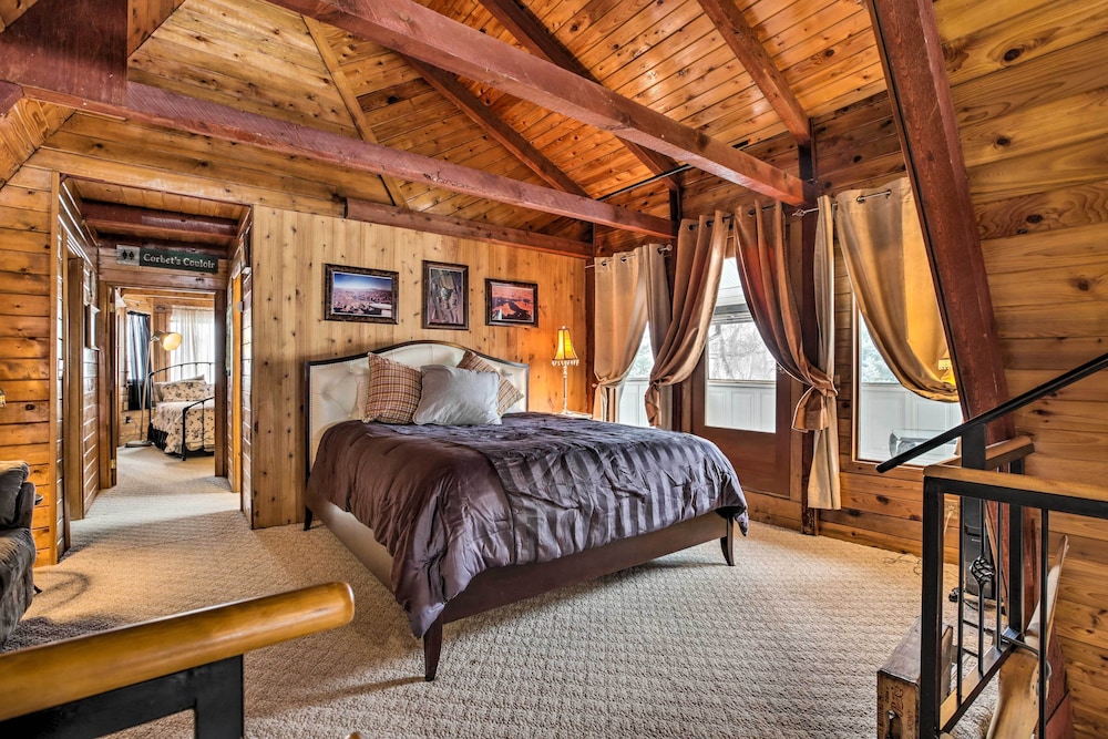 Serene Creekside Sheridan Getaway: Mountain Views - photo 12