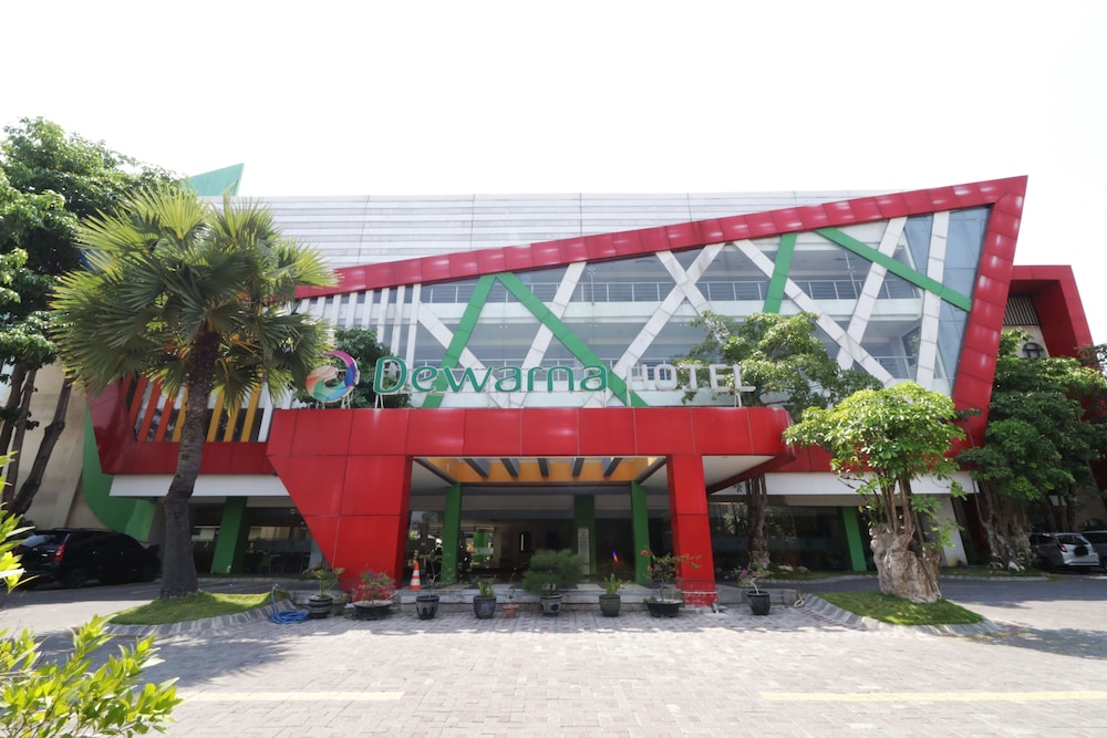 Dewarna Hotel And Convention Bojonegoro — Bojonegoro