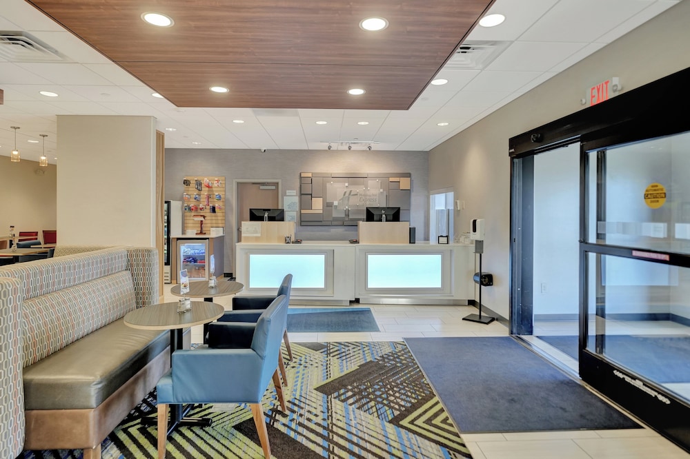 Holiday Inn Express Hotel & Suites Beatrice by IHG - photo 156