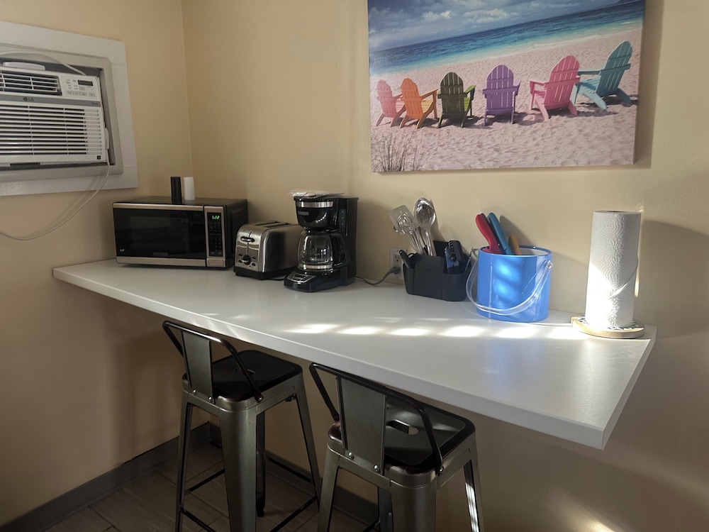 Vineyard Harbor Motel Private Beach - photo 242