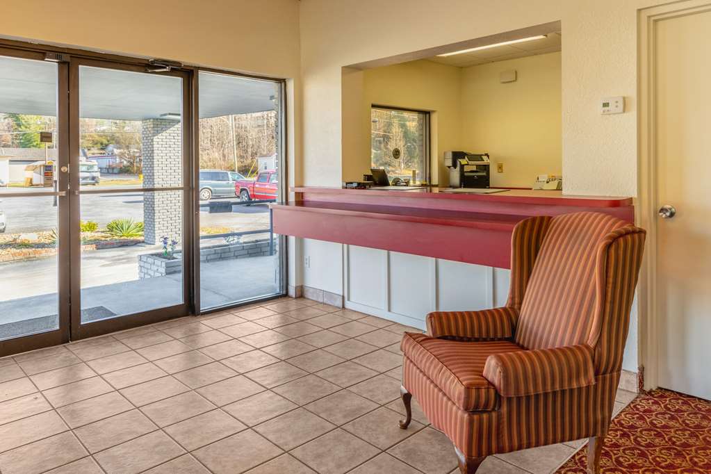Econo Lodge Middlesboro - photo 6
