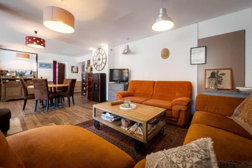 Au Vélo Bleu Privatisez un ancien hôtel entre lac océan 12pers in Soustons, France