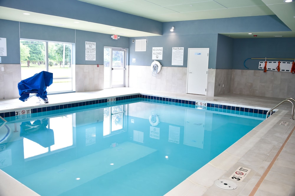 Holiday Inn Express & Suites Bensenville O'Hare by IHG - photo 6