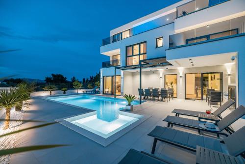 Villa Levant — 4-Star Luxury Hotel in Murter, Croatia