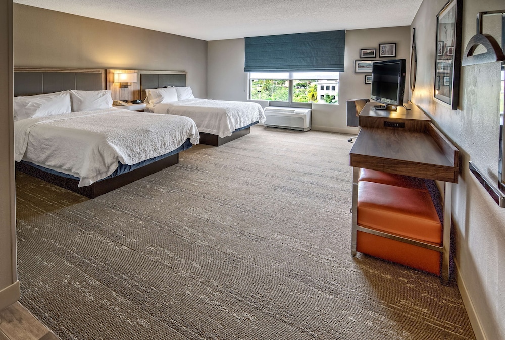 Hampton Inn & Suites Fort Myers Estero FGCU - photo 15