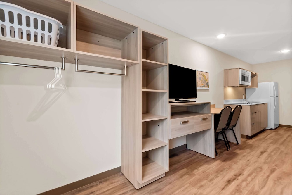 Woodspring Suites Pensacola West - photo 15