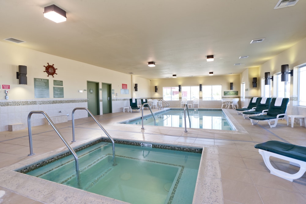 Holiday Inn & Suites Barstow by IHG - photo 28