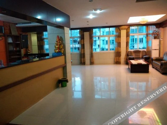 Xianglong Hotel — hotel in Xiushui