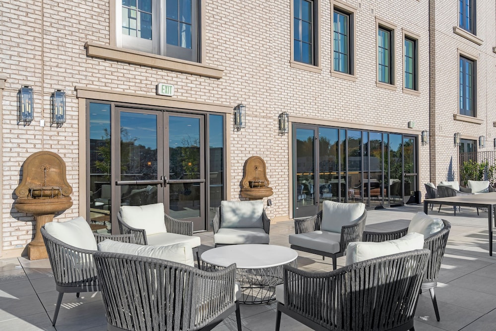 The Shepherd Hotel Downtown Clemson - photo 23