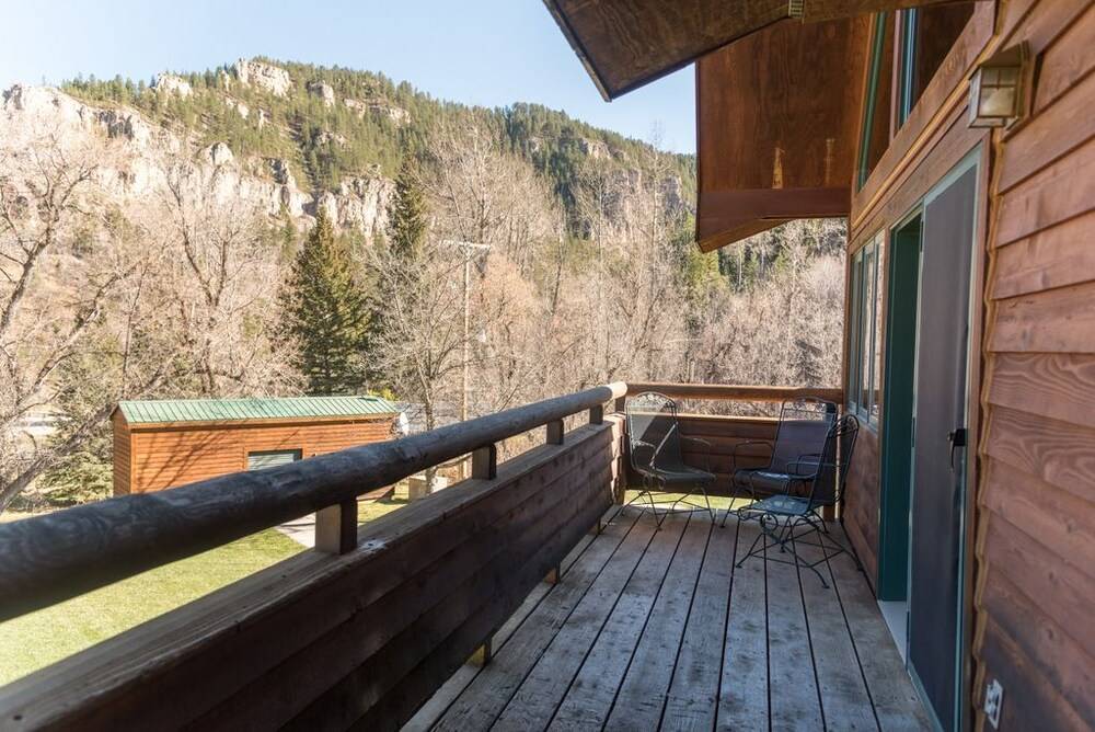 Spearfish Canyon Lodge - photo 5